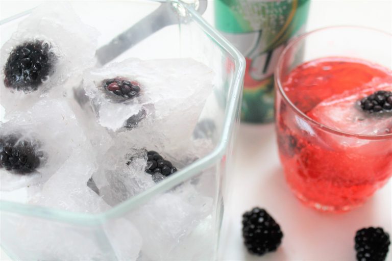 7UP Berry Cube Drink Recipe + Your Chance to Win $1000 to HyVee