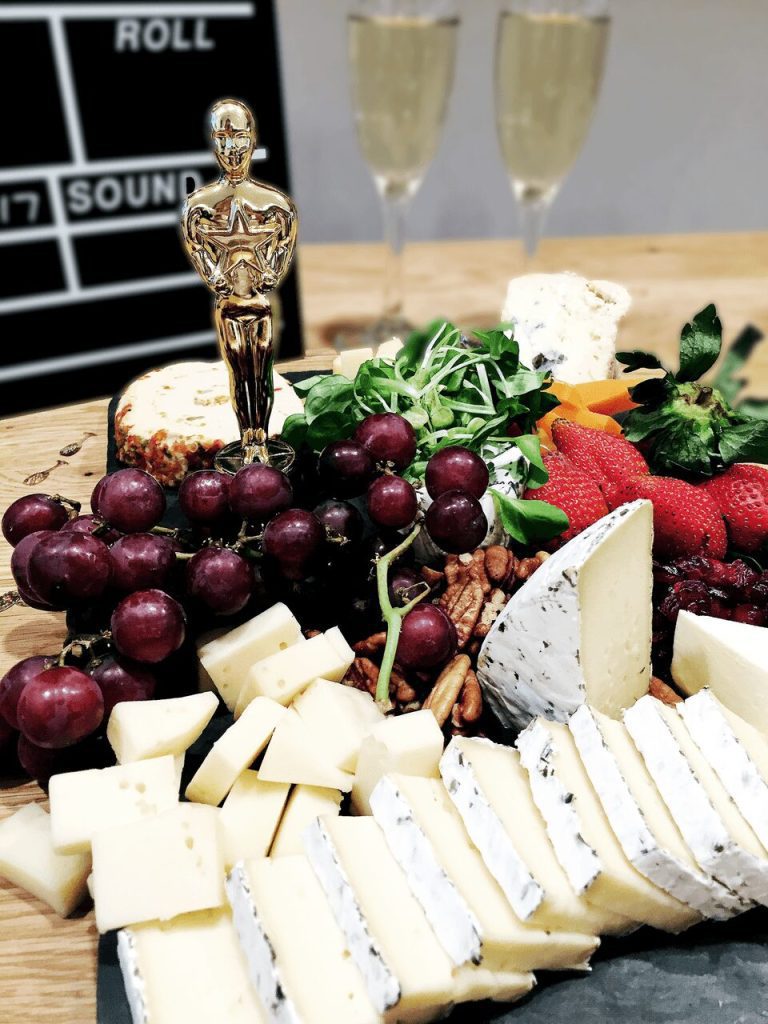 How To Create an Oscar Worthy Cheese Board