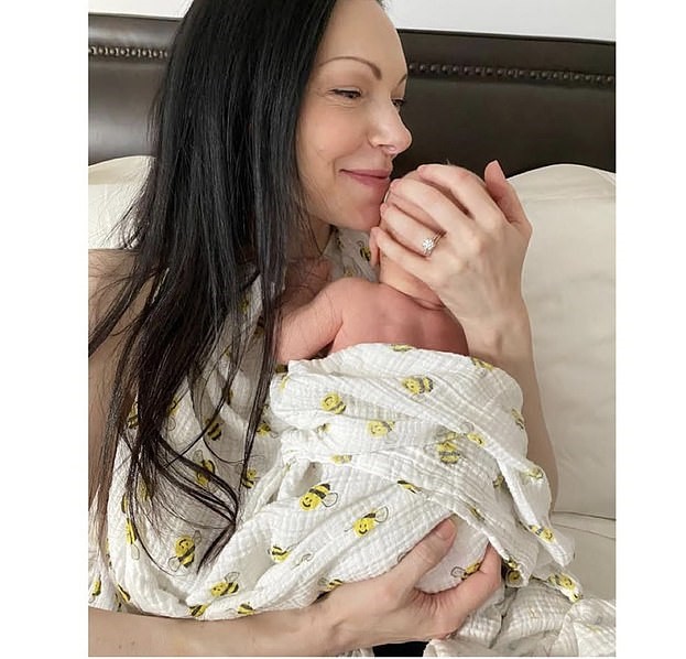 Laura Prepon is a Mom Boss