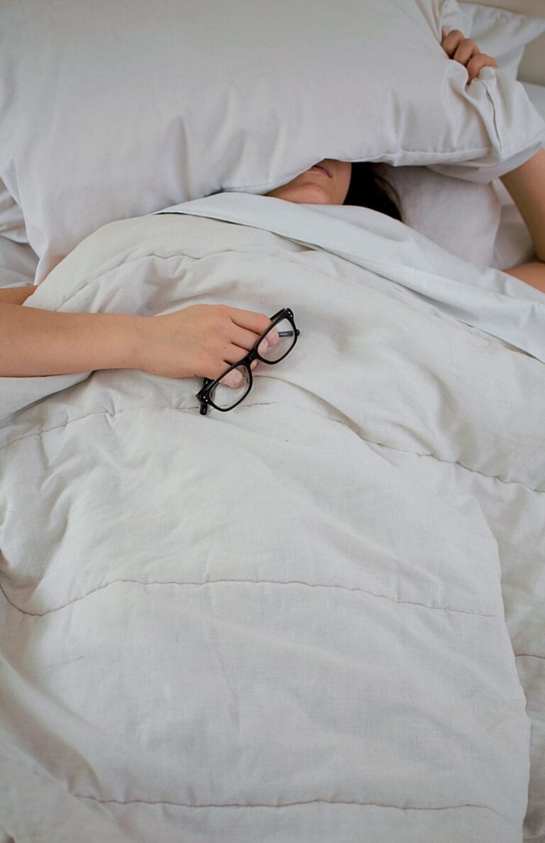 7 Bad Bedtime Habits That May Be Ruining Your Sleep