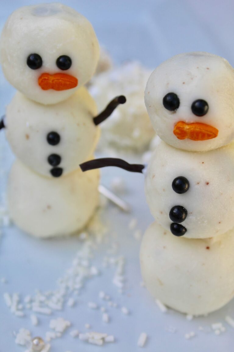 Snowman Brownie Balls Recipe