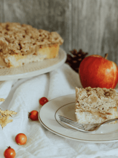 A delicious apple crumb cake, perfect for Mother's Day or as a gift for mom.