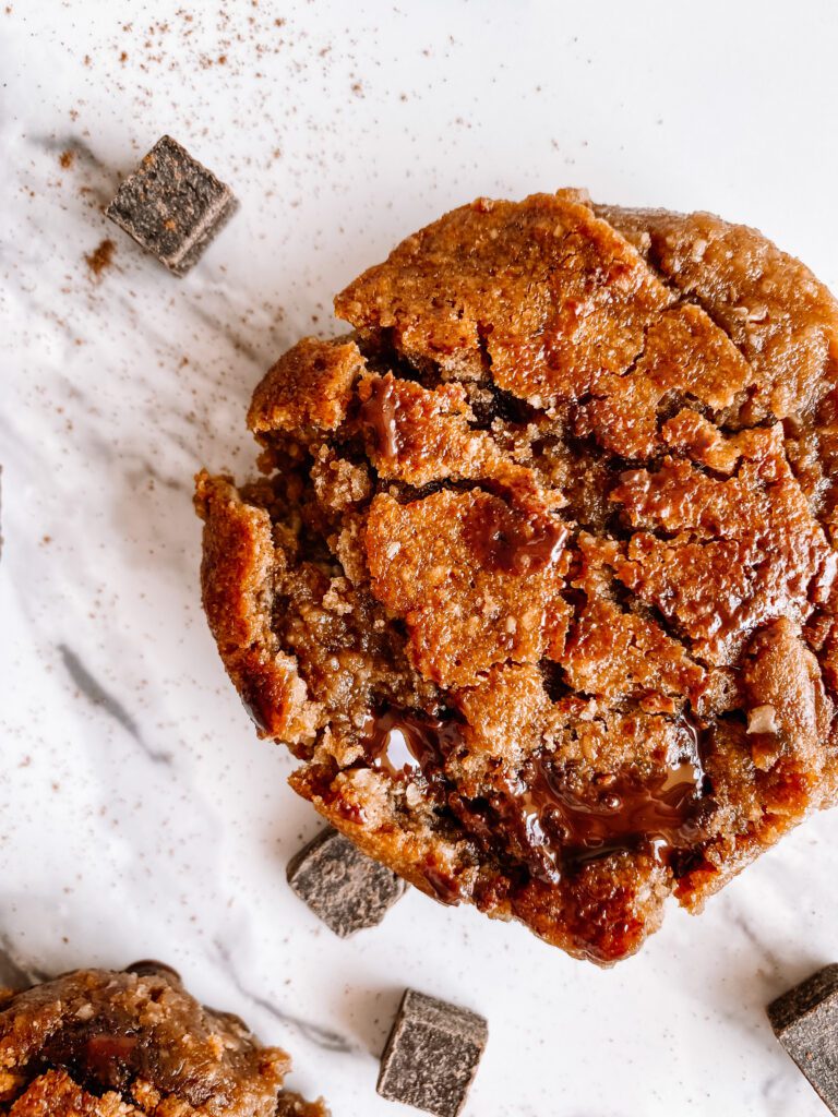 vegan and gluten free chocolate chip cookies