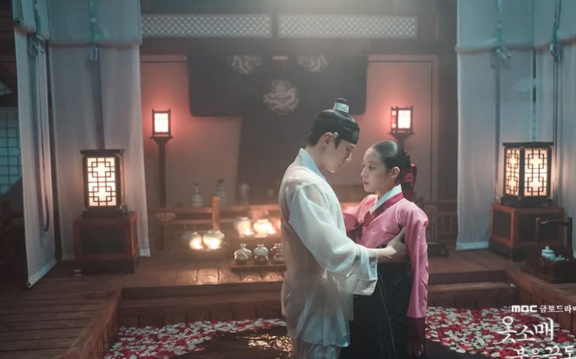 sung deok im and yi san the red sleeve