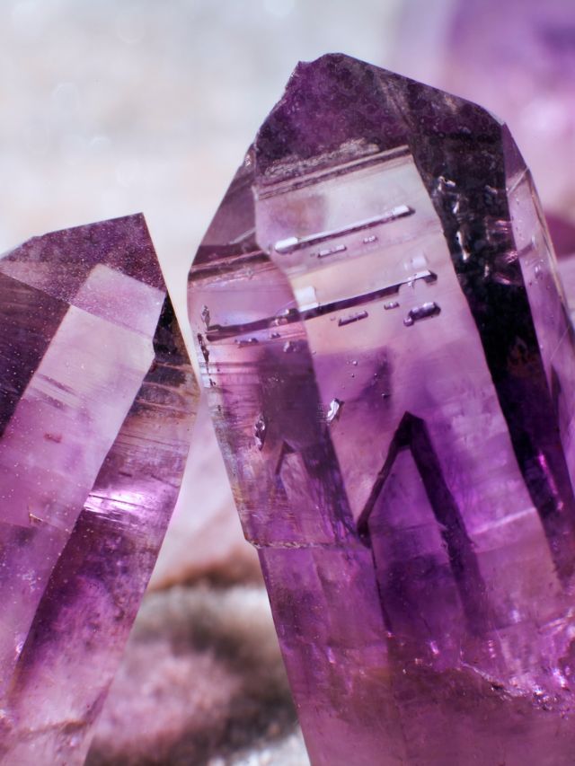 10 Best Crystals For Healing and Weight Loss