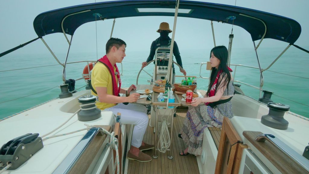 Moon Se-hoon and Seong Min-ji on boat in singles inferno