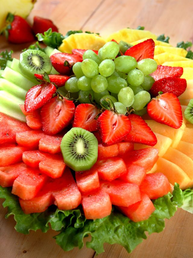 fresh fruit salad tray christmas appetizers that travel well