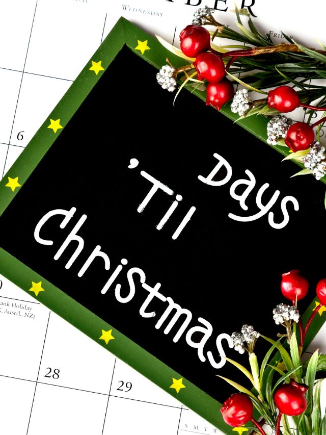 calendar with chalkboard and christmas message