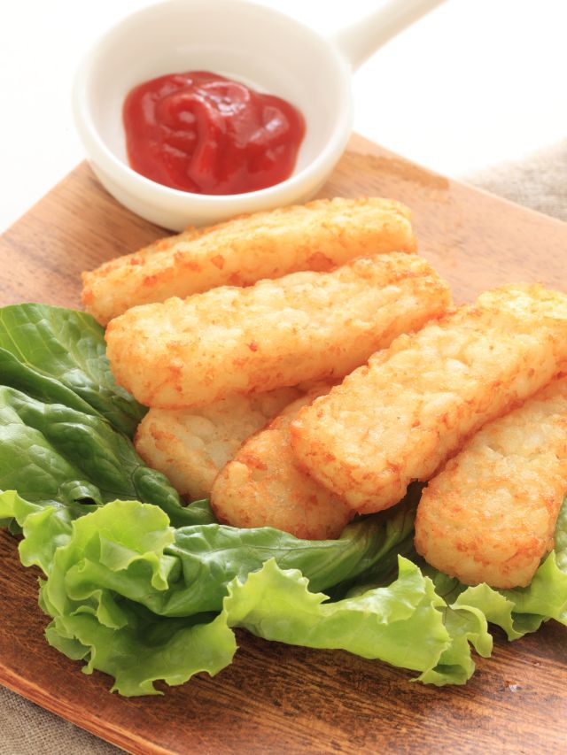 hash browns with lettuce and ketchup