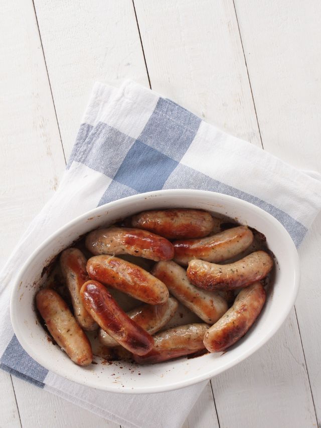 cooked British sausages 