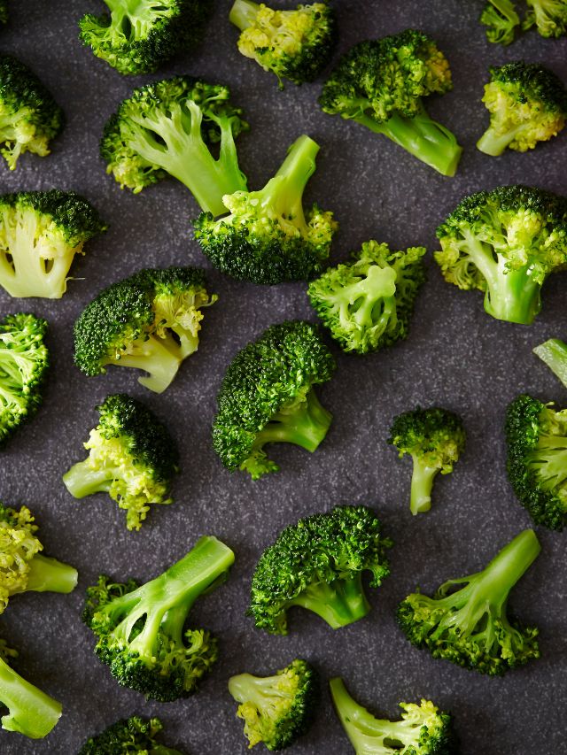 broccoli on dark brackground