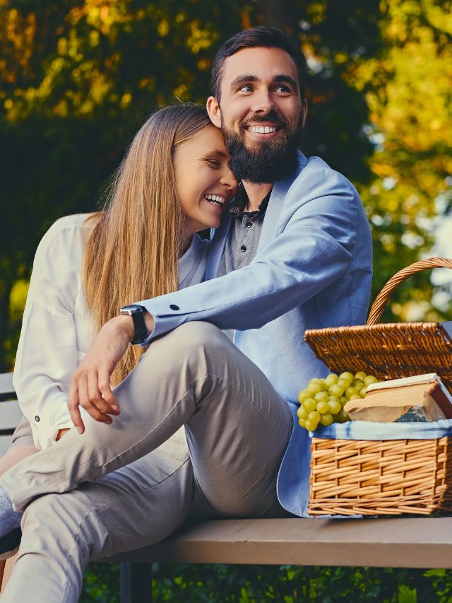 couple on picnic
