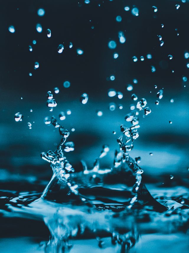 a splash of water symbolism