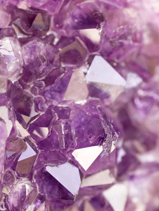 25 Amethyst Chakra Placement Tips and Crystal Properties