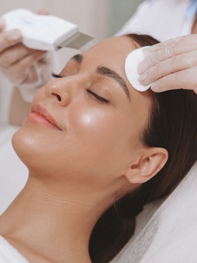 A woman getting a facial treatment at a beauty salon: What is a Photo Facial