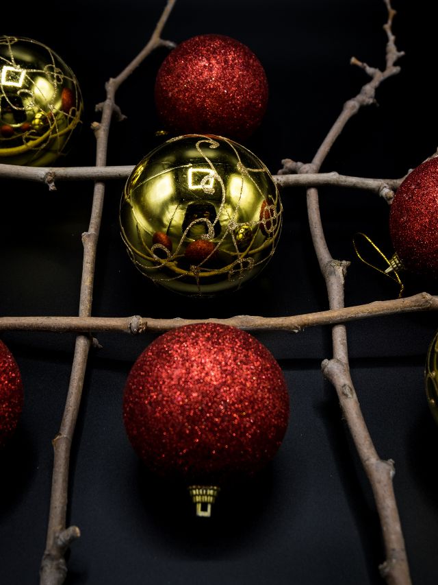 Christmas ornaments on a twig — stock photo.