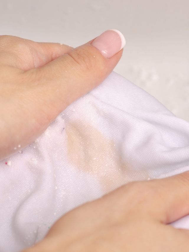 How to Get Lotion Stain Out of Clothes: 11 Ways That Work