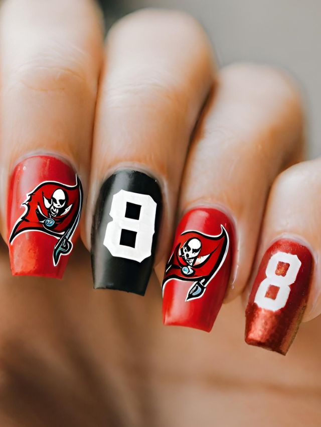 35+ Tampa Bay Buccaneers Nail Designs and Ideas